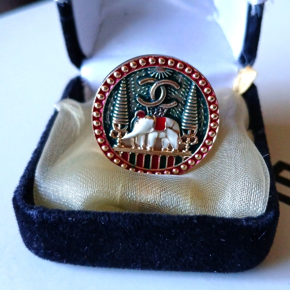 CHANEL Vintage Ring